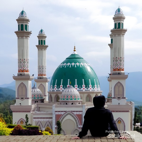 Masjid Nurul Ukhuwah IKADI Donan: Tempat Ibadah yang Menghargai Setiap Jamaah